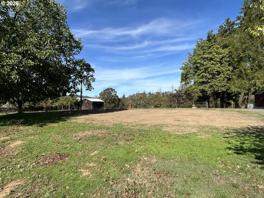 1545 Old Town Loop Rd, Oakland, OR 97462 - #2