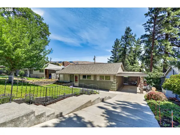 3331 W 13th St, TheDalles, OR 97058