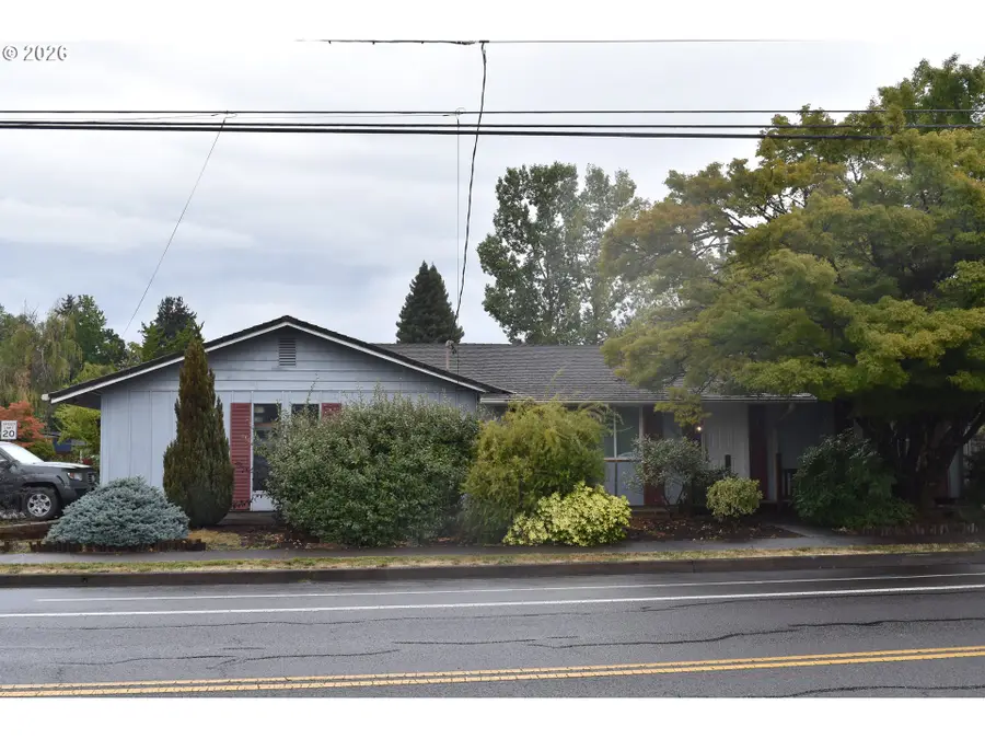 2110 Birchwood Ave, Eugene, OR 97401 - #3