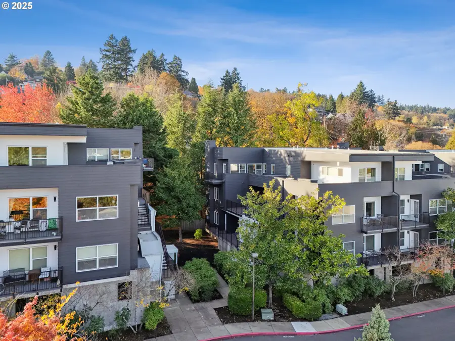 610 S Nevada St #H, Portland, OR 97219 - Image #3