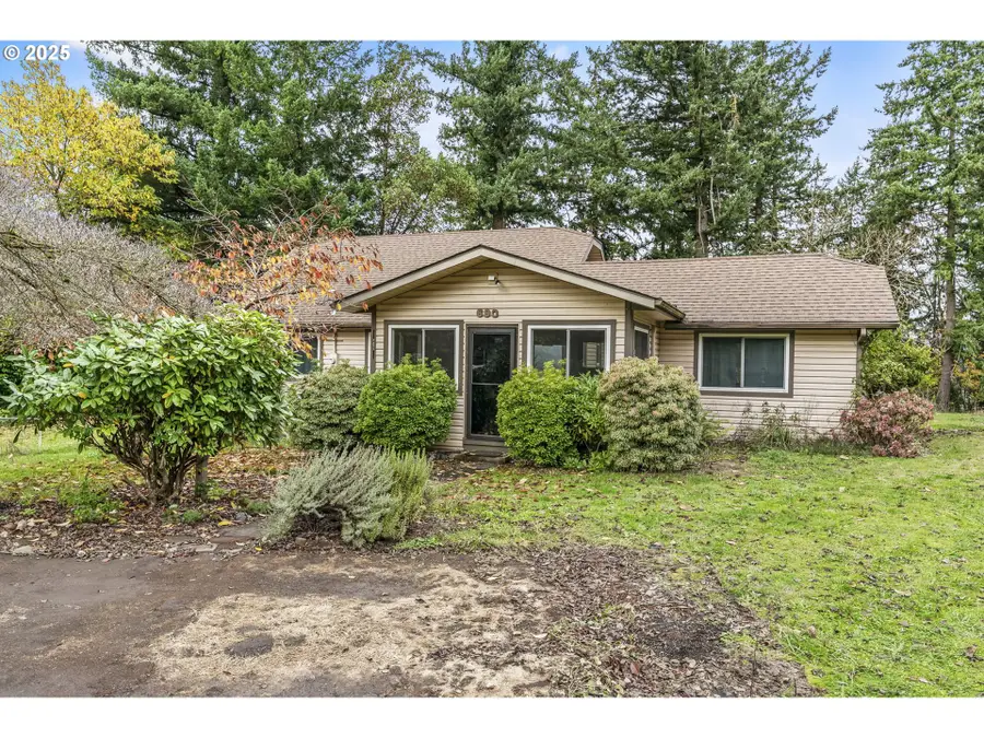 690 N 3rd Pl, Kalama, WA 98625 - Image #2