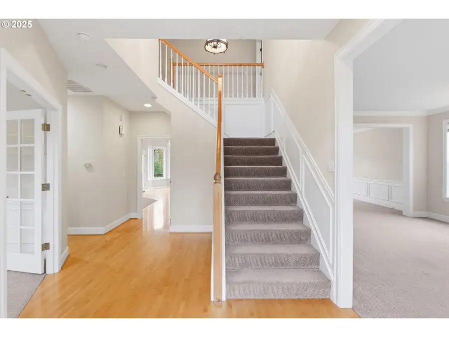 8722 NW Benson St, Portland, OR 97229 - Image #3