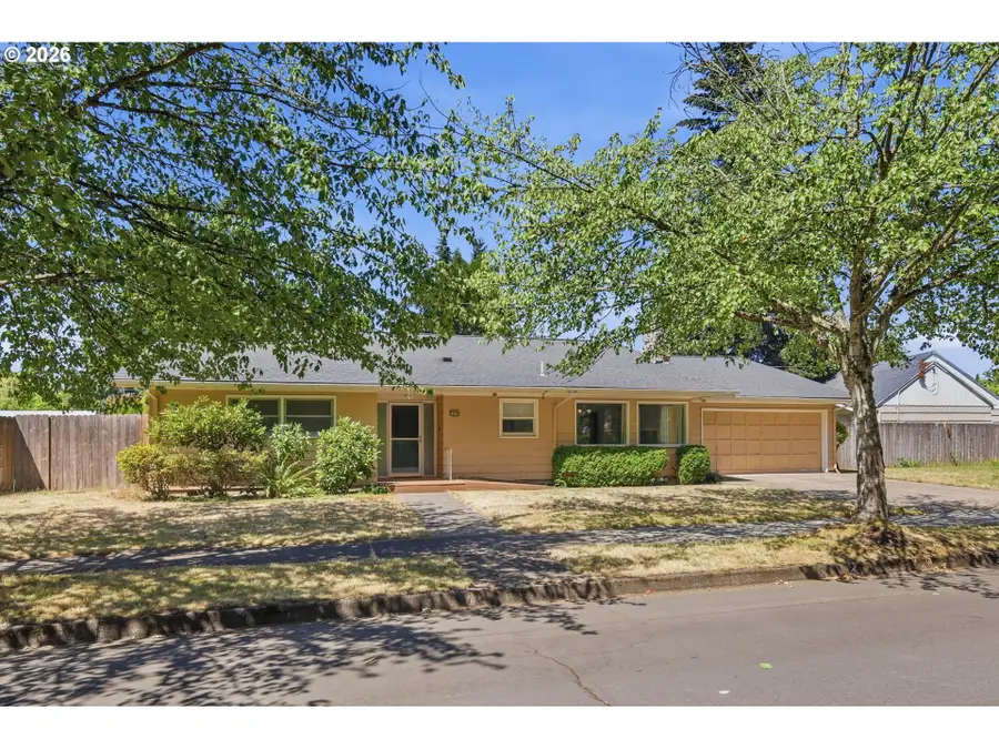 1030 1st Pl, Springfield, OR 97477 - #3