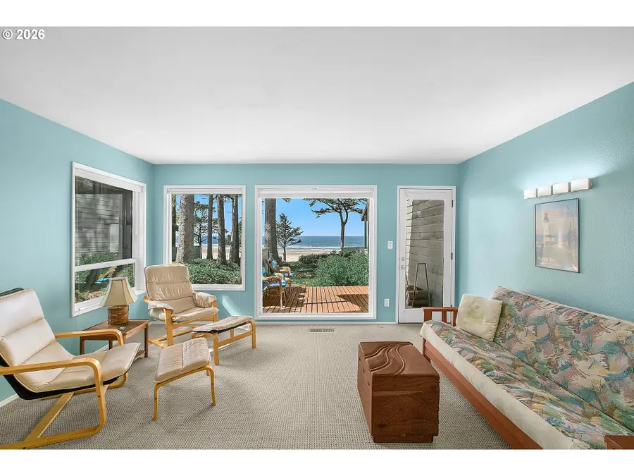 3250 NW Oceanview Dr #7, Newport, OR 97365 - #2