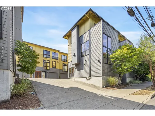 5115 S Corbett Ave #H, Portland, OR 97239