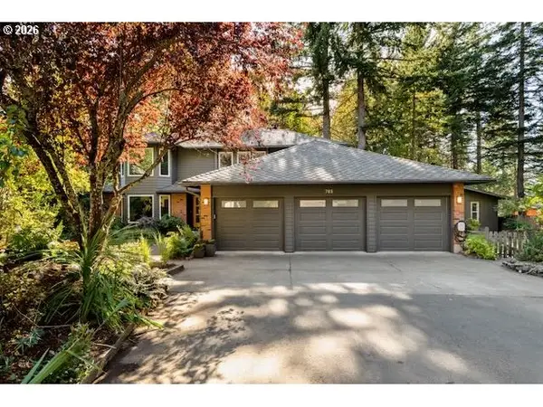 703 W Jewett Blvd, WhiteSalmon, WA 98672