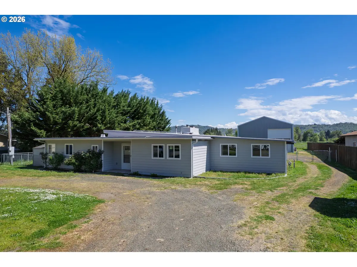 255 Shady Dr, Roseburg, OR 97471 - #1