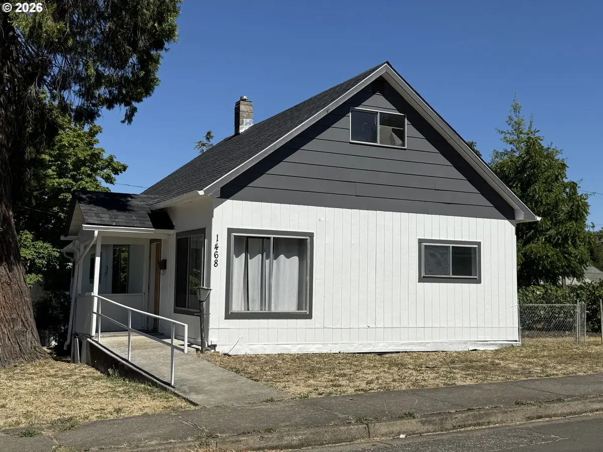 1468 SE Thompson St, Roseburg, OR 97470 - #1