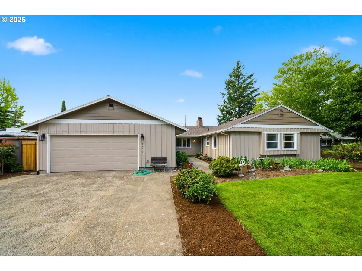 12125 SW Lynnridge Ave, Portland, OR 97225 - #1