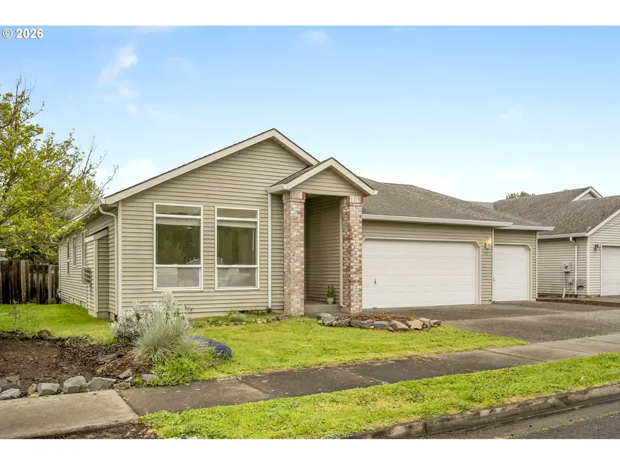 1747 NE Gertz Rd, Portland, OR 97211 - #2