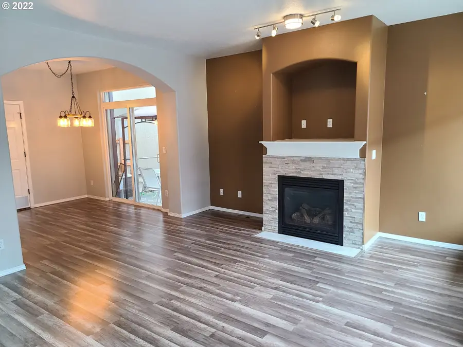 667 SE 5th Ave, Hillsboro, OR 97123 - Image #2