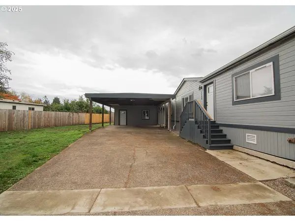 2428 Marjorie Ave, Eugene, OR 97408