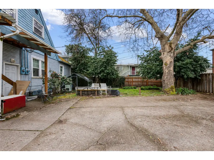 1826 Mill St, Eugene, OR 97401 - #3