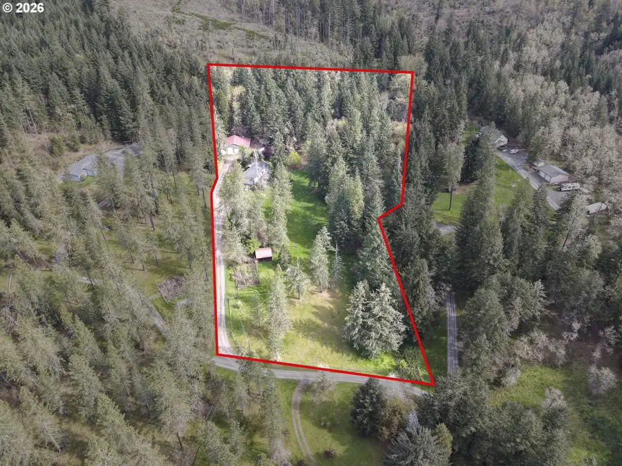 777 Deer Valley Ln, Cottage Grove, OR 97424 - #2