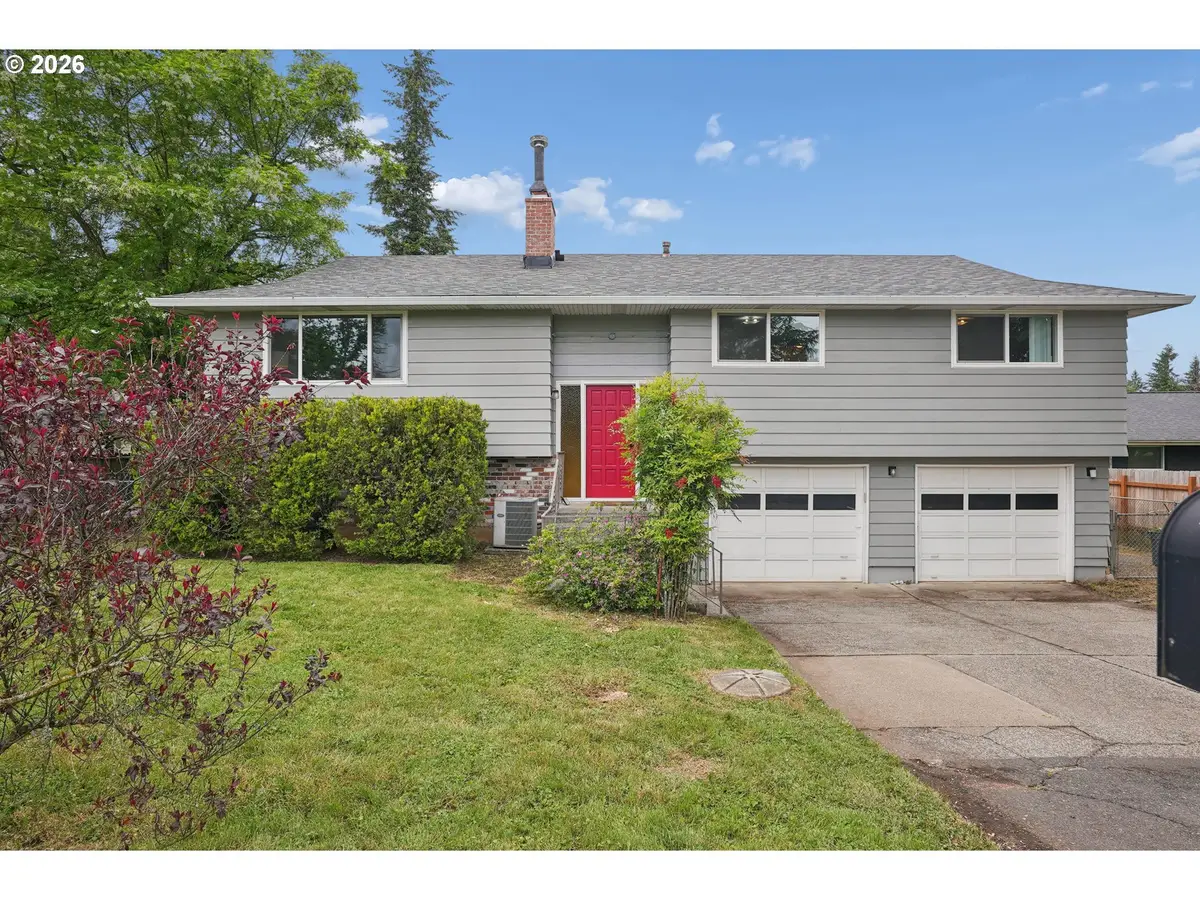 992 S End Rd, Oregon City, OR 97045 - #1