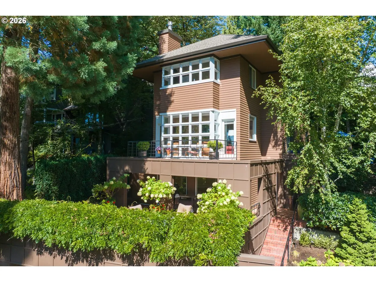 2801 SW Hillsboro St, Portland, OR 97239 - Image #1