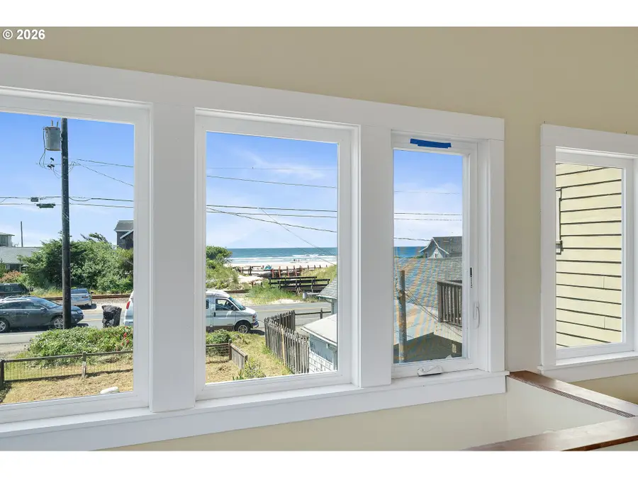 552 Highway 101, Rockaway Beach, OR 97136 - #2