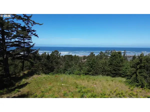 NW Lotus Lake Dr #5, Waldport, OR 97394
