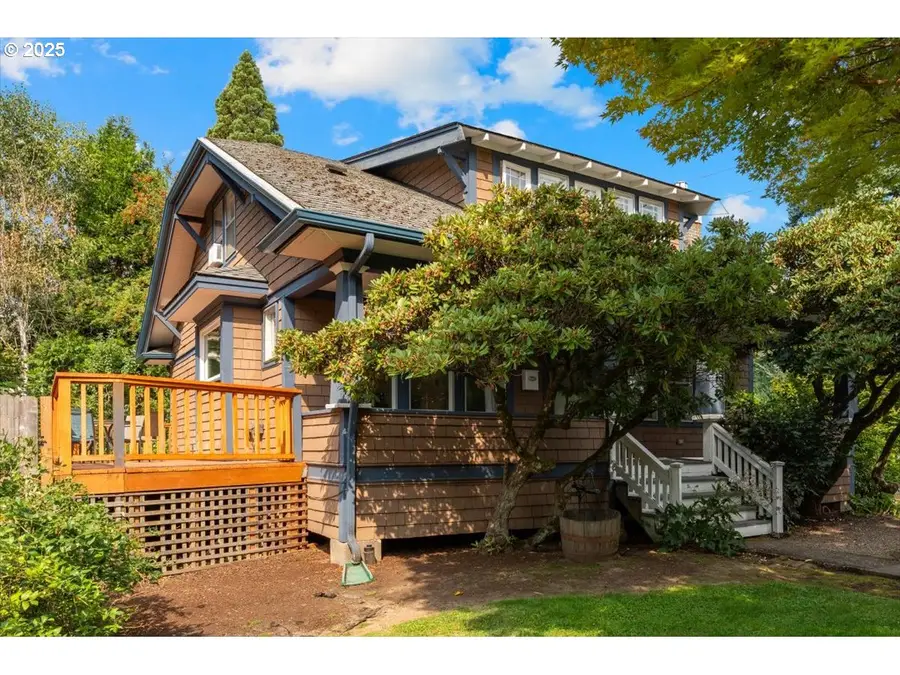 8005 SW 46th Ave, Portland, OR 97219 - Image #2