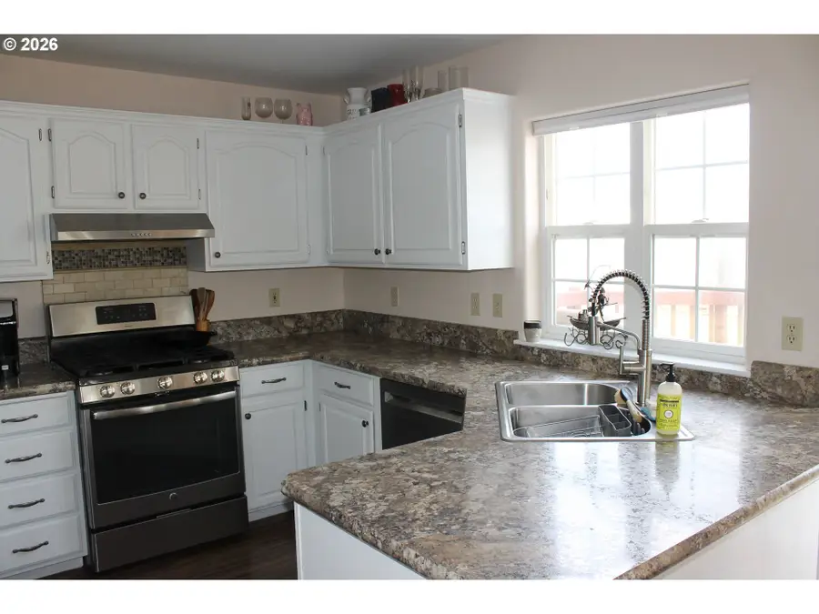 2026 18th St, Baker City, OR 97814 - #3