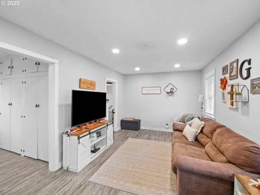 1804 Z Ave, La Grande, OR 97850 - Image #3