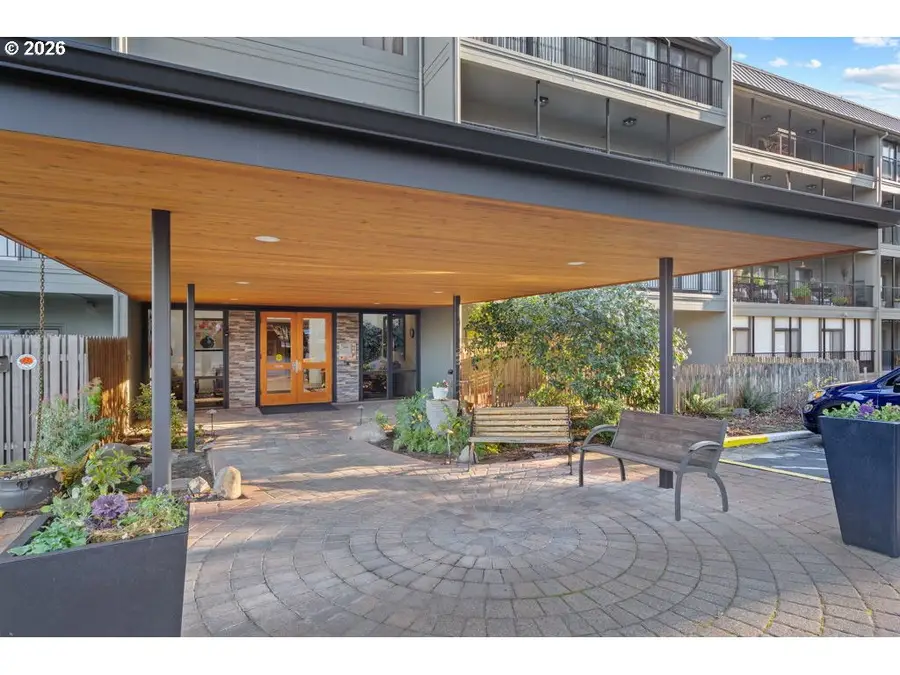 45 Eagle Crest Dr #501, Lake Oswego, OR 97035 - #3