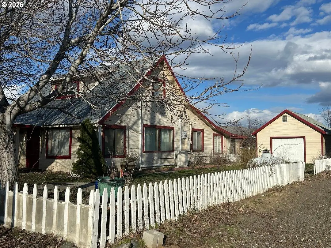 345 1st St, Richland, OR 97870 - #1