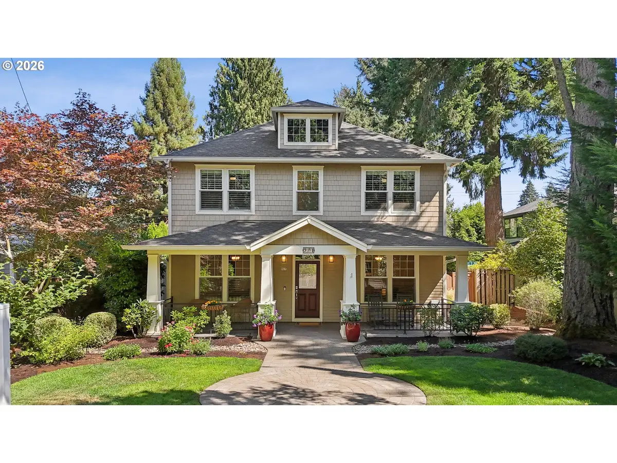 927 10th St, Lake Oswego, OR 97034 - #1