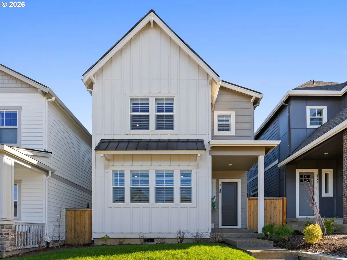 13728 SW 166th Ave, Portland, OR 97223 - Image #1