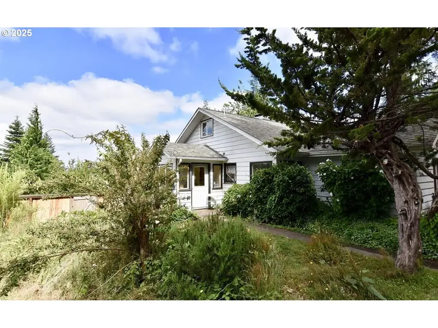 94643 Frontier Ln, Coquille, OR 97423 - Image #3