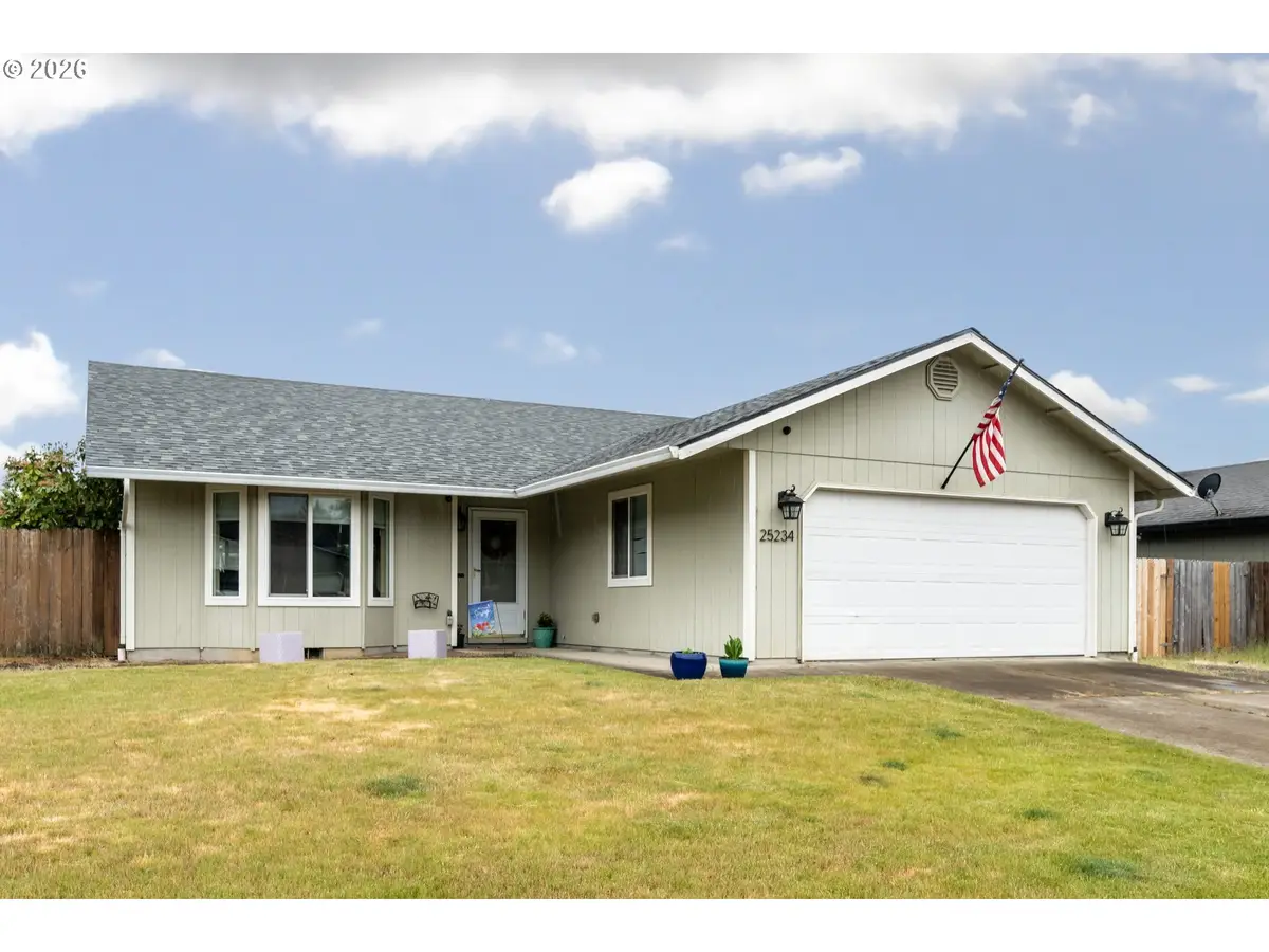 25234 Tyro Ave, Veneta, OR 97487 - #1