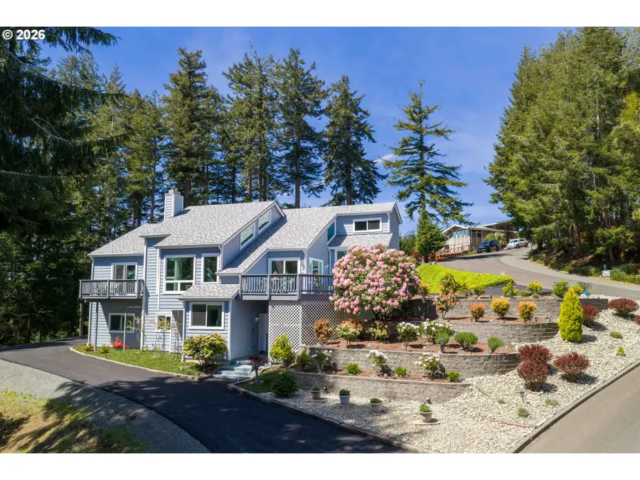 601 Telegraph Dr, Coos Bay, OR 97420 - #2