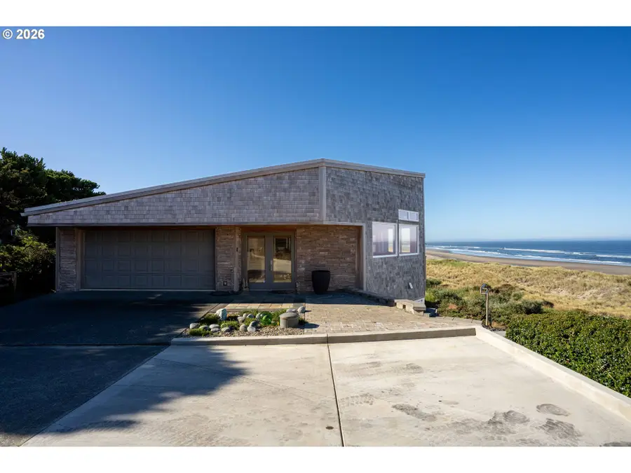 2770 Whale Watch Way, Bandon, OR 97411 - #2