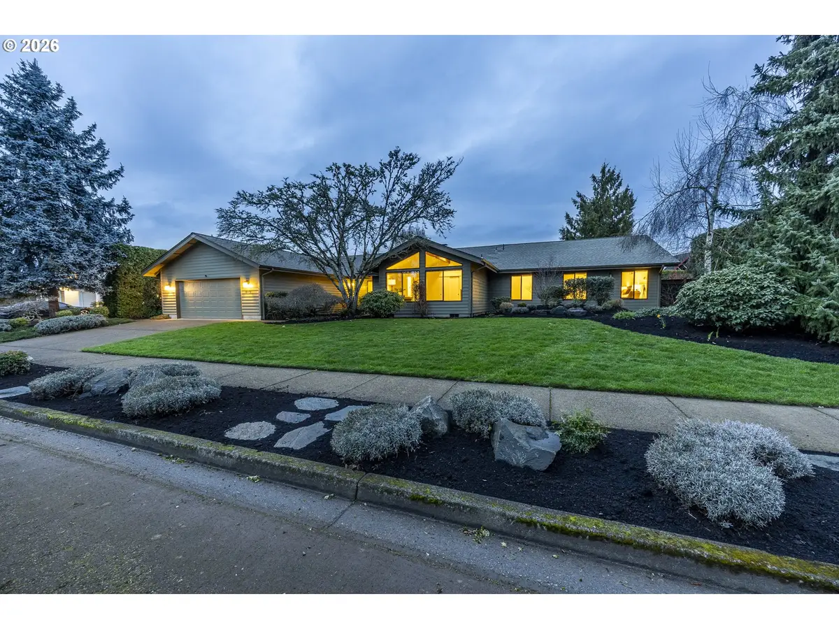 2071 Musket St, Eugene, OR 97408 - #1