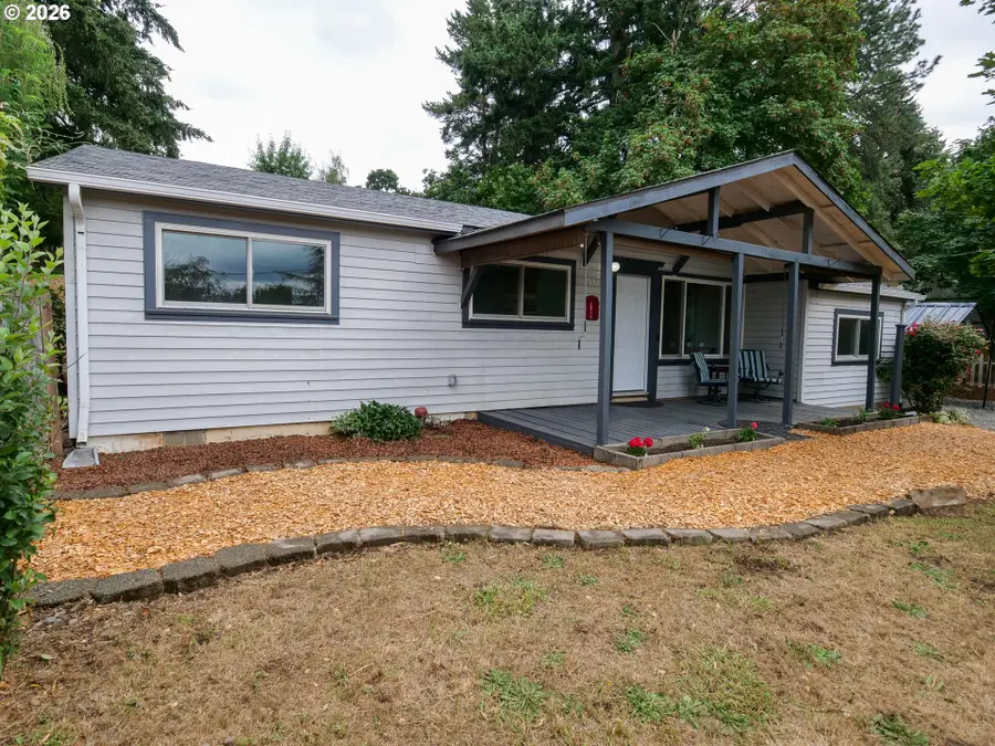 554 NE Shafford St, Estacada, OR 97023 - #3
