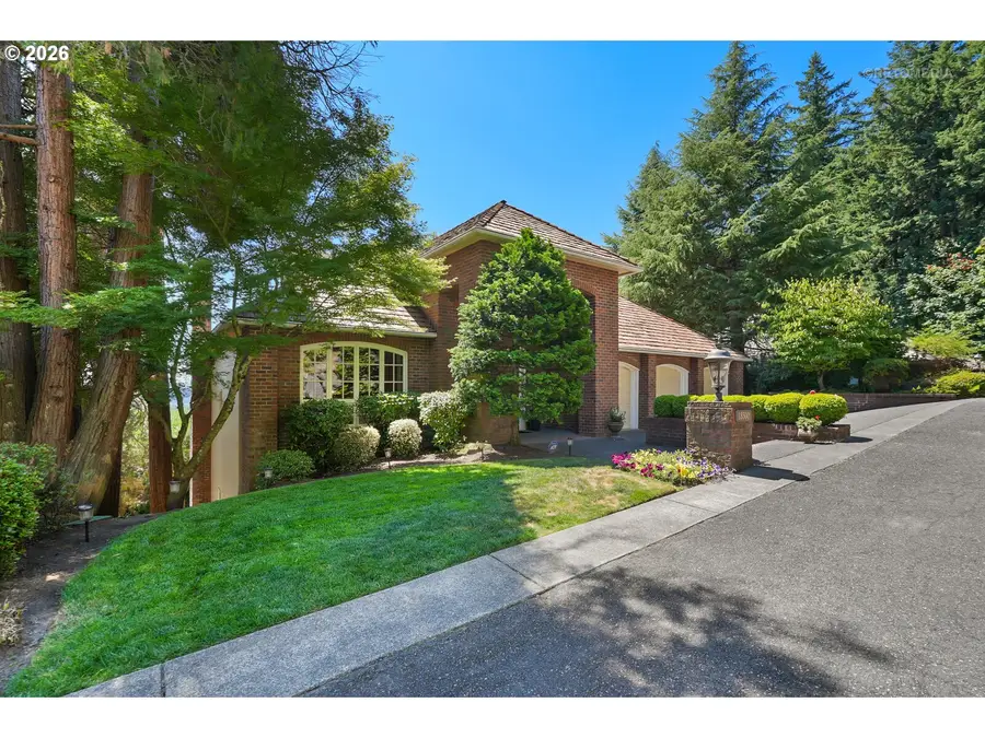 18500 Ray Ridge Dr, Lake Oswego, OR 97034 - #2