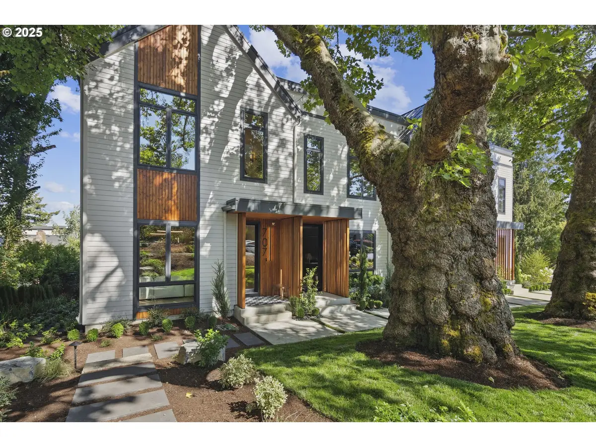 701 1st St, Lake Oswego, OR 97034 - #1