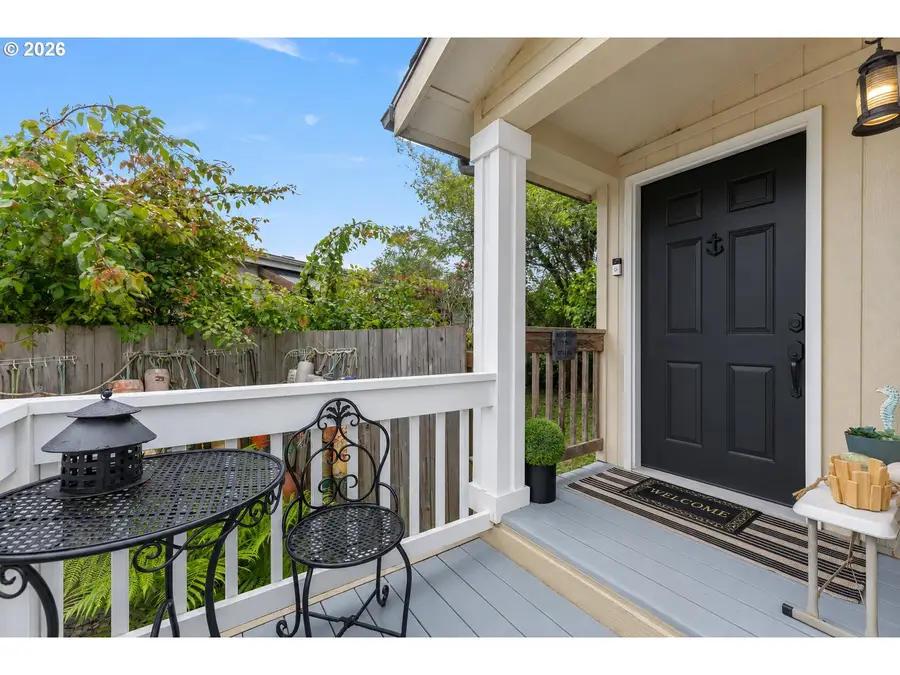 90946 Windy Ln, Barview, OR 97420 - #2