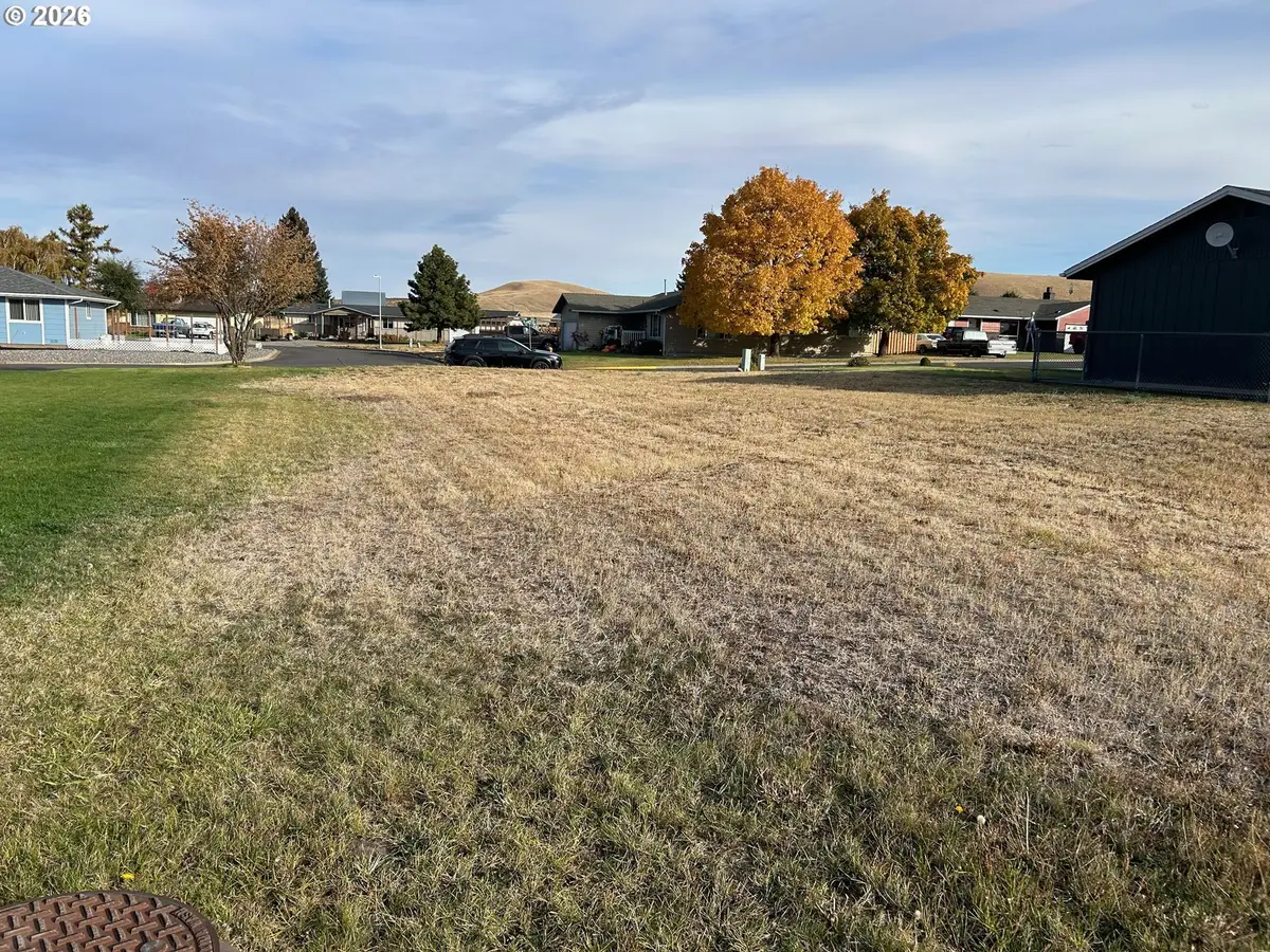 Bennett Dr, Goldendale, WA 98620 - #1