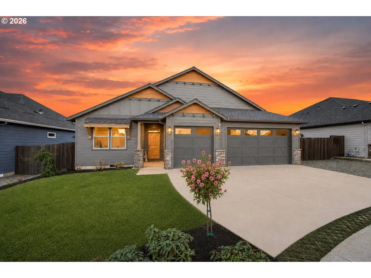 825 S Goose Loop, Ridgefield, WA 98642 - #1