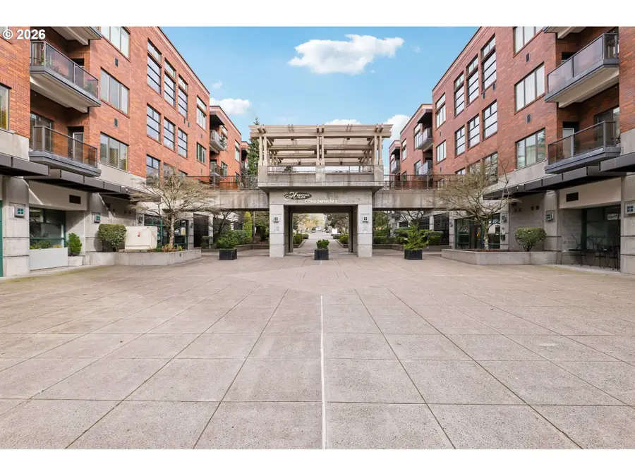 300 W 8th St #209, Vancouver, WA 98660 - #2