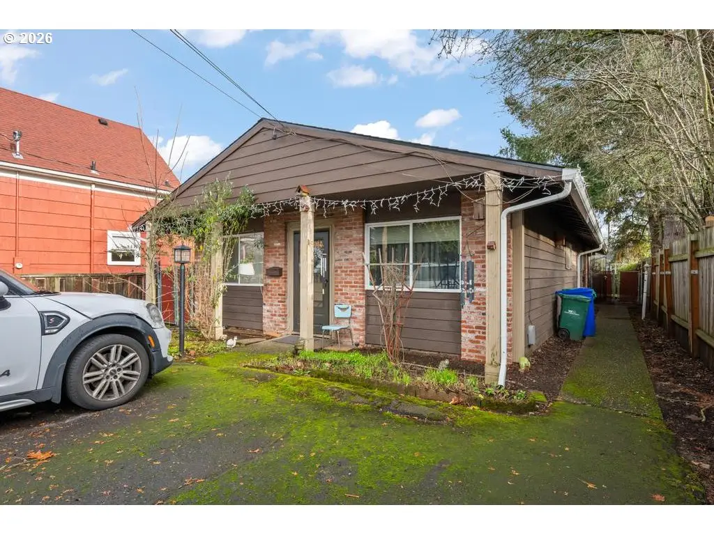 132 NE 78th Ave Ne, Portland, OR 97213 - Image #1