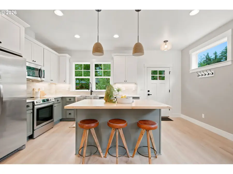 3395 SE 43rd Ave #A, Portland, OR 97202 - #2