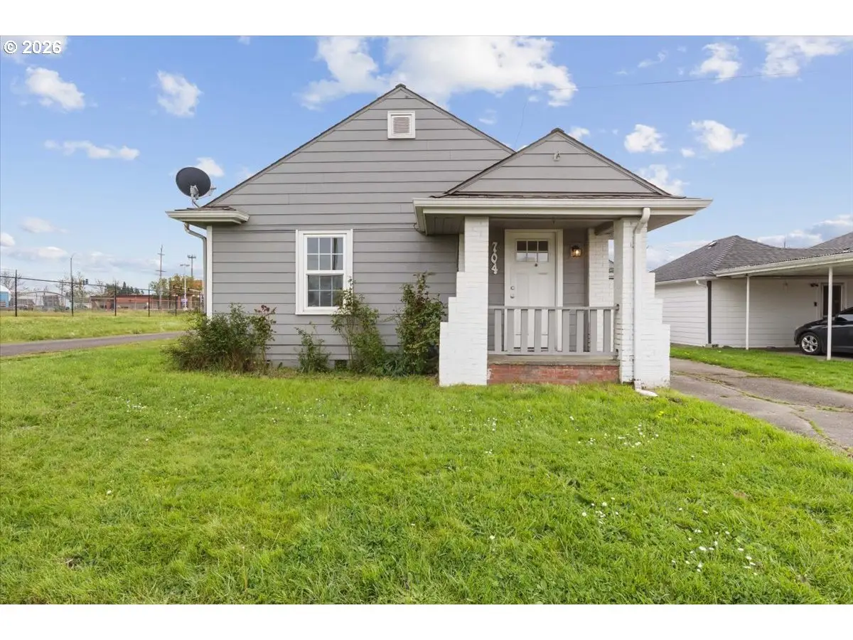 704 16th Ave, Albany, OR 97321 - #1