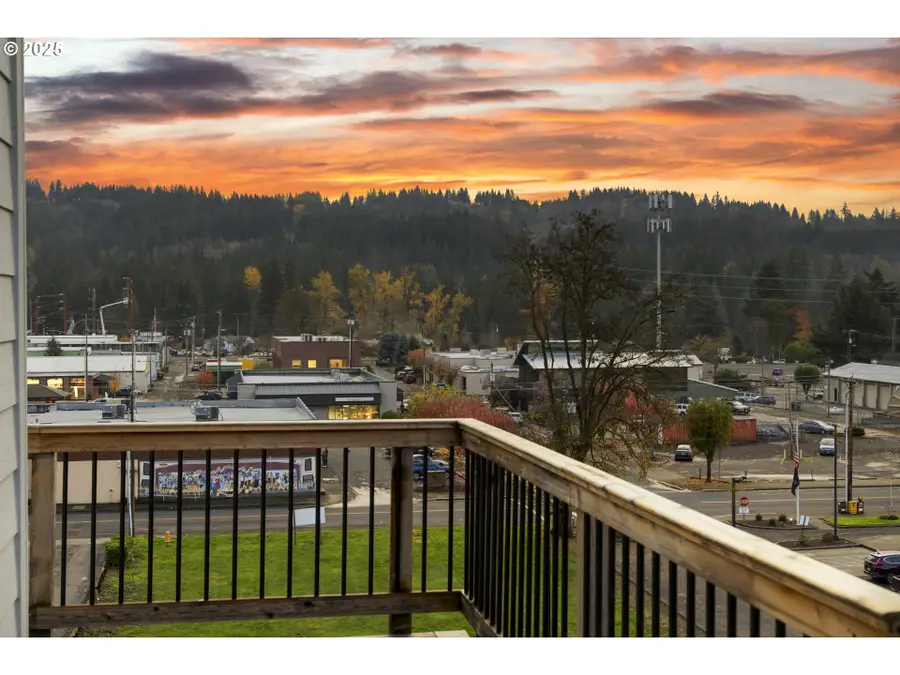 130 W 1st Ave, Estacada, OR 97023 - Image #3