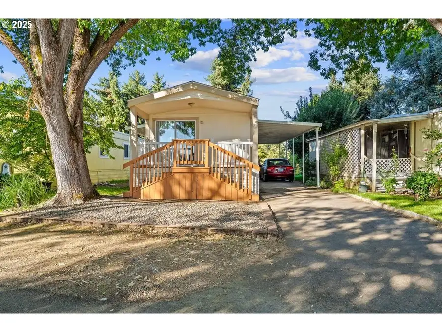 3700 Bellinger Ln, Medford, OR 97501 - Image #2