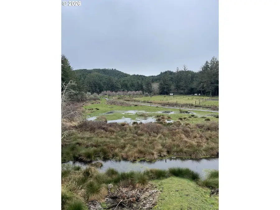 922 Fern Pl, Reedsport, OR 97467 - #3