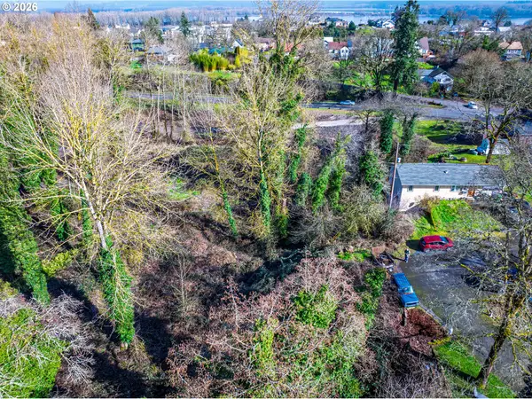 7th St, StHelens, OR 97051