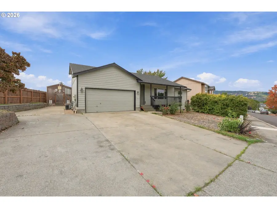106 SE Lebleu Ln, Winston, OR 97496 - #3