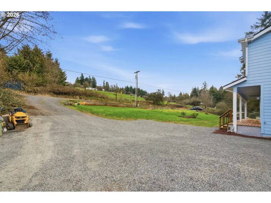 1257 Cloverdale Rd, Kalama, WA 98625 - #2